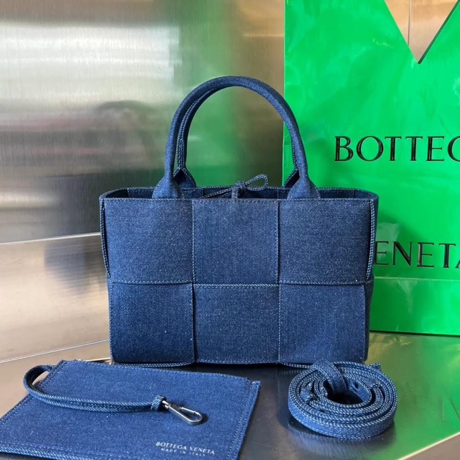 보테가베네타 아르코 토트백 데님 스몰