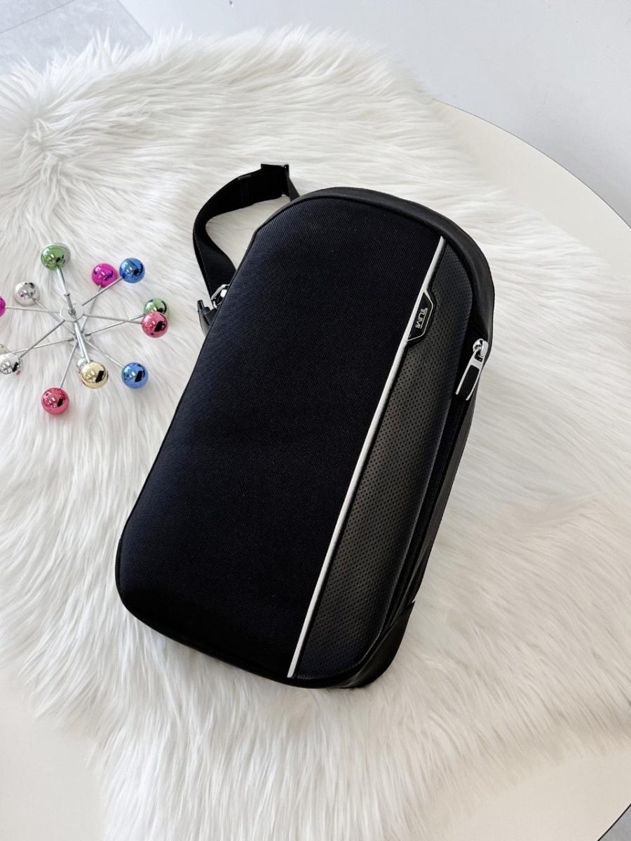 투미 어리베 마틴 슬링백 (국내배송)