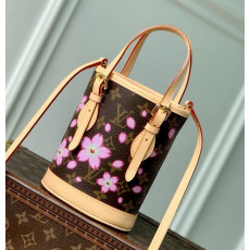 루이비통 M13417 무라카미 사쿠라 LV x TM 나노 버킷백