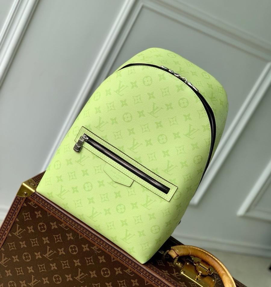 루이비통 M14020 디스커버리 슬림 백팩