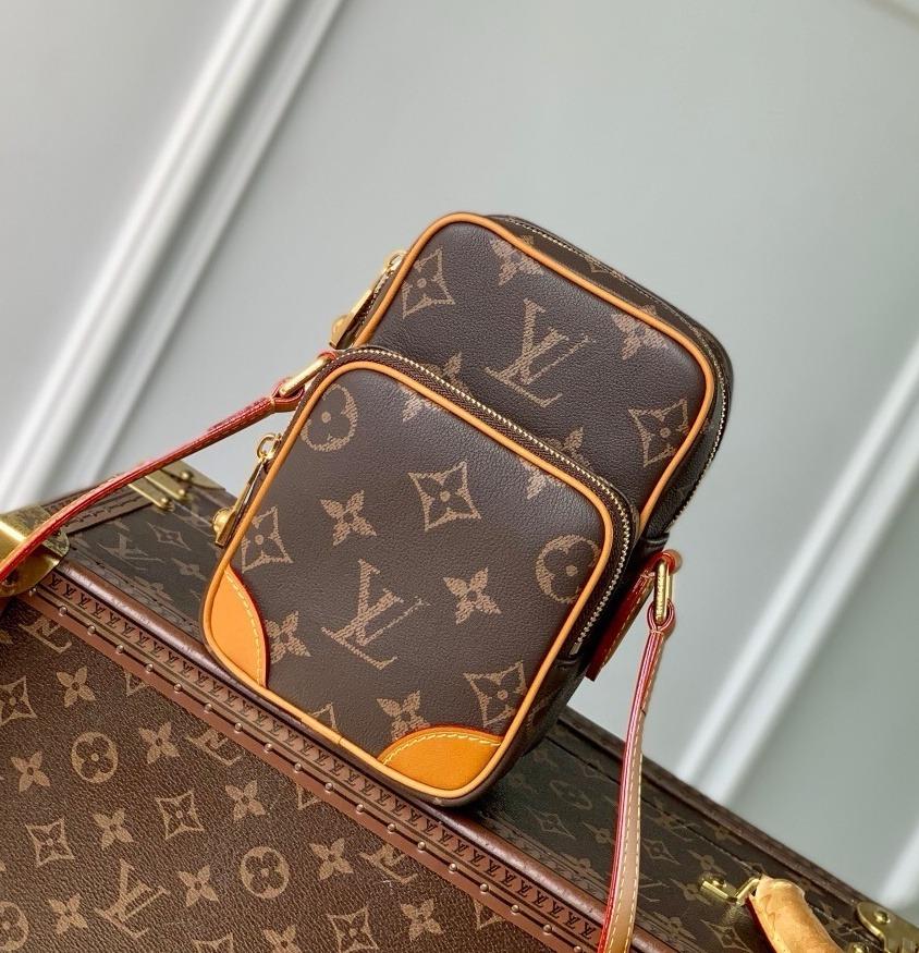 루이비통 M14024 퍼렐윌리엄스 크로스백