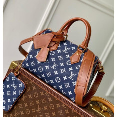 루이비통 M24443 P9 반둘리에 25cm