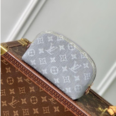 루이비통 M13751 코스메틱 파우치 PM 클러치백