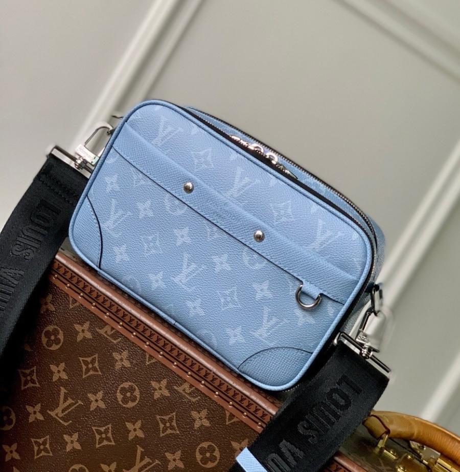 루이비통 M14073 알파 메신저 데일리백