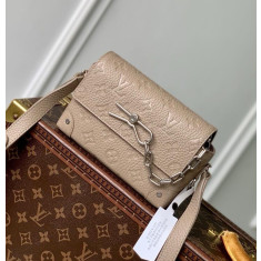 루이비통 스티머 웨어러블 크로스백