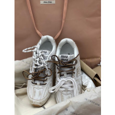 뉴발란스 X 미우미우 530 SL 가죽 스니커즈 남녀공용