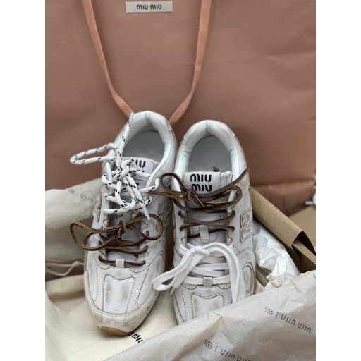 뉴발란스 X 미우미우 530 SL 가죽 스니커즈 남녀공용