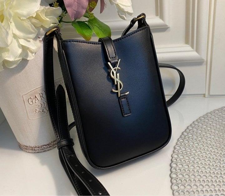 생로랑 미니 버티컬백 (국내배송)