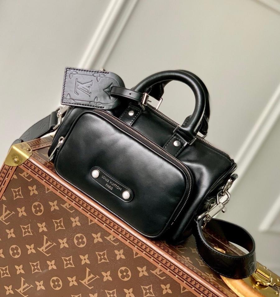 루이비통 M13988 키폴 카고 반둘리에 25cm