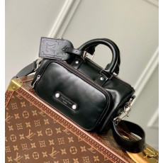 루이비통 M13988 키폴 카고 반둘리에 25cm