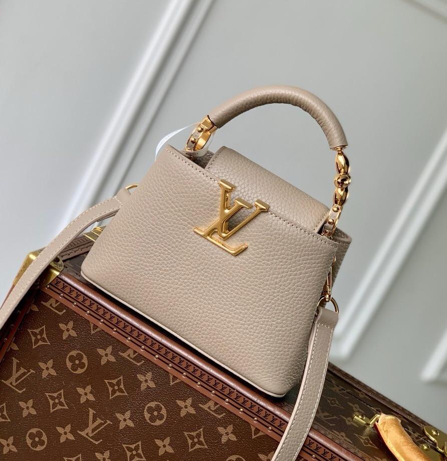 루이비통 카퓌신 M23943