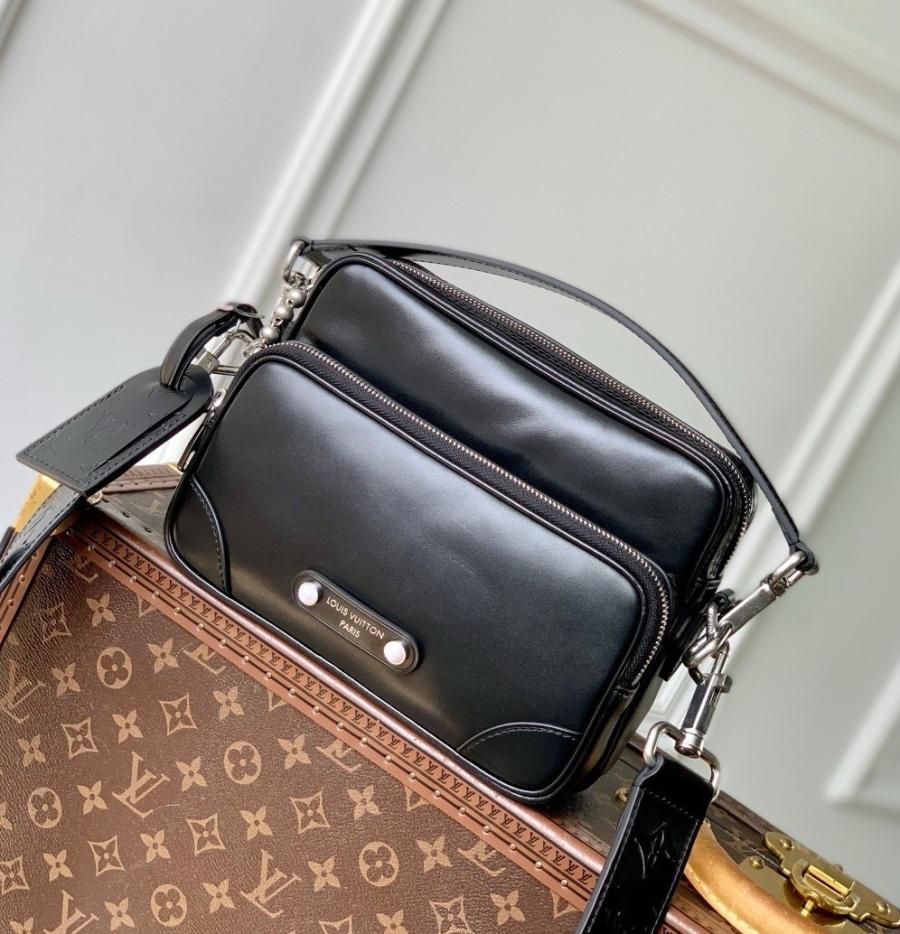 루이비통 25SS M13987 닐 크로스백