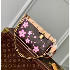 루이비통 M13666 LV x TM 포쉐트 악세수아