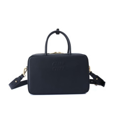 ❤️재고정리❤️ 미우미우 아르카디 가죽 보백 라지