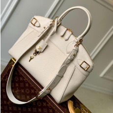 루이비통 M11214 락잇 방돔 MM