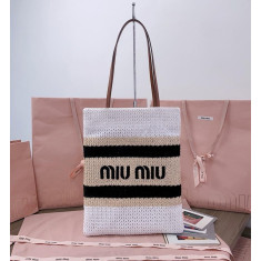 미우미우 5BG248 로고 크로셰 토트백