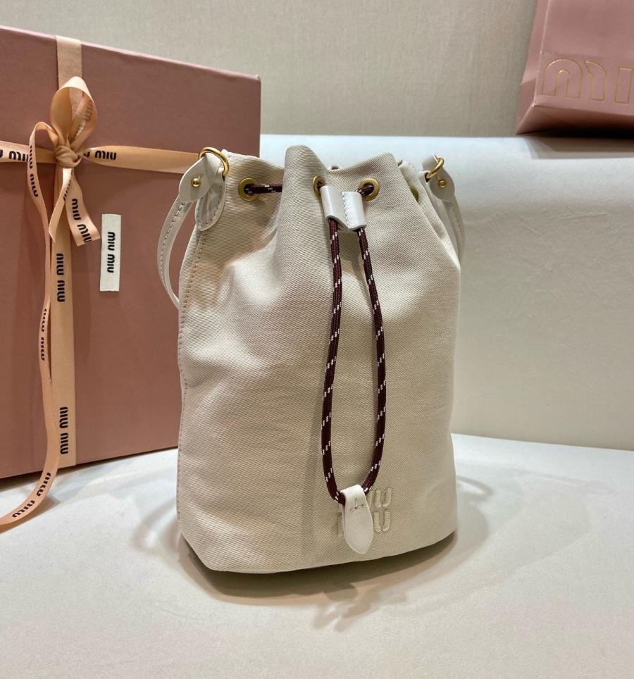 미우미우 여성 파우치 버킷백 5NR038