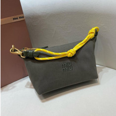 미우미우 개버딘 파우치 숄더백 5NE841