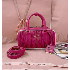 미우미우 SS25 마테라쎄 아르카디 토트백 22cm