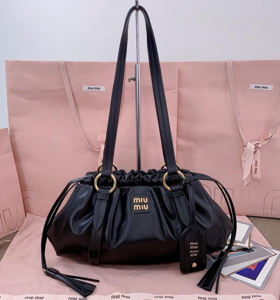 미우미우 5BG306 조이 태슬 숄더백