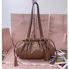 미우미우 5BG306 조이 태슬 숄더백