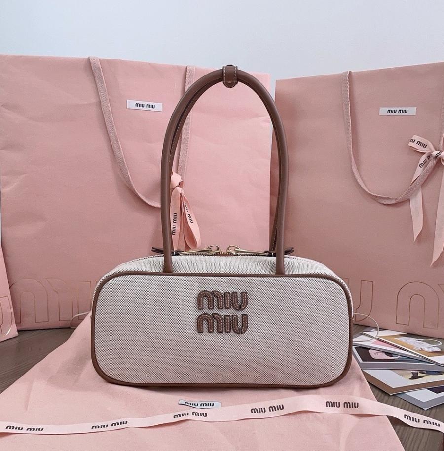 미우미우 아르카디 캔버스 보 백 스몰