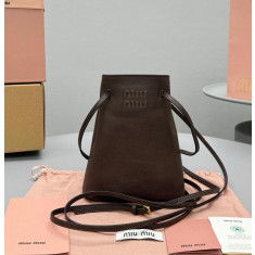 미우미우 나파가죽 미니 버킷백