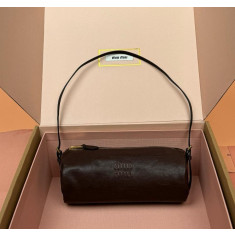 미우미우 나파가죽 숄더백