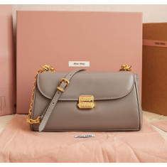 미우미우 플랩 가죽 숄더백