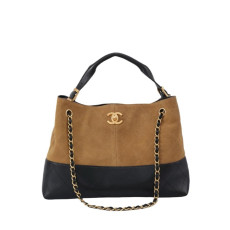 샤넬 25a 공방 스웨이드 스몰 쇼핑백 (국내배송)