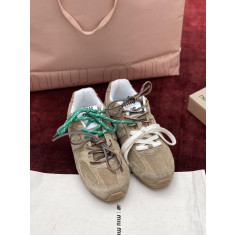 뉴발란스 X 미우미우 530 스웨이드 메쉬 스니커즈 에크루