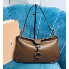 미우미우 5BC123 스냅 후크 가죽 숄더백