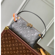 루이비통 M12174 포쉐트 세브르