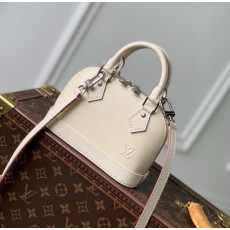 루이비통 나노 알마 M81945