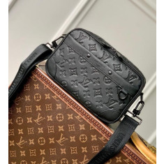 루이비통 M46955 알파 메신저 데일리백