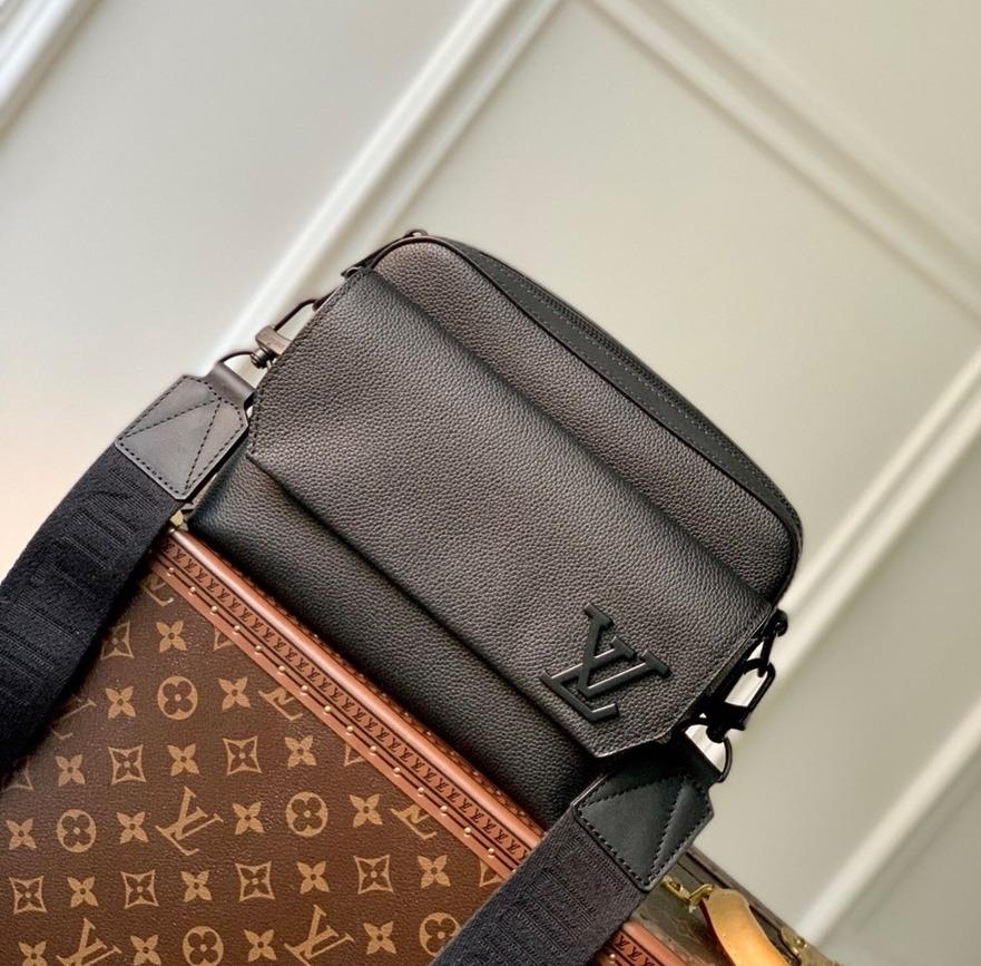 루이비통 M22482 패스트라인 메신저백