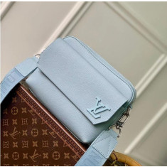 루이비통 M23710 패스트라인 메신저백