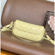 루이비통 M11299 월릿 온 체인 아이비