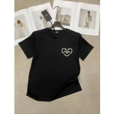 펜디 25ss 하트플라워 자수 라운드 티셔츠 (국내배송)