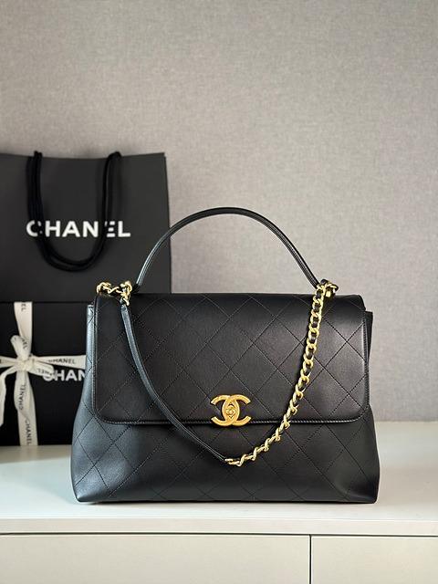 샤넬 클래식 맥시 플랩백 탑핸들 AS5543