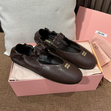 미우미우 루슈 나파 가죽 발레리나