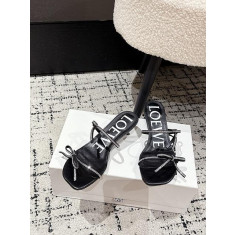 로에베 페탈 보우 샌들