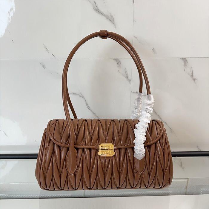 미우미우 마테라쎄 나파 가죽 숄더백 5BD265