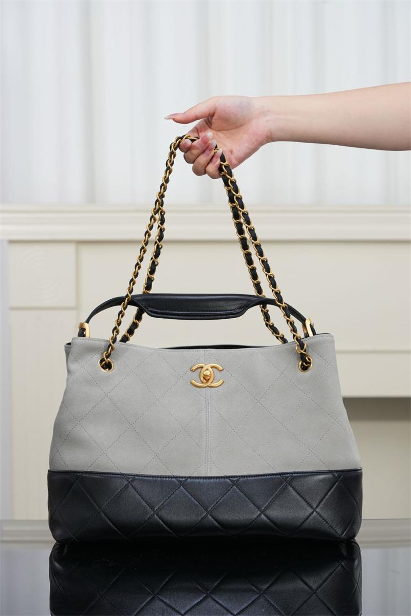 [팬더샵] 샤넬 25a 스웨이드 스몰 쇼퍼백