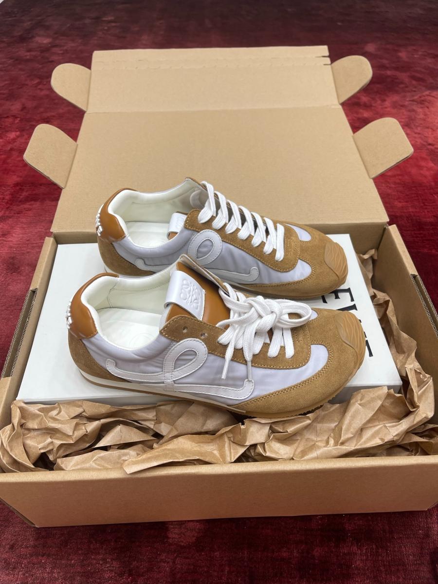 왕자 로에베 발레 러너 2.0 스니커즈