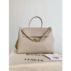 비비 보테가베네타 차오차오 미듐  817231