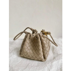 비비 보테가베네타 파라슈트 스몰 796569