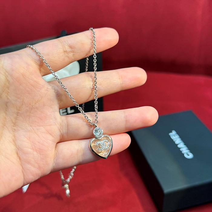 샤넬 cc 하트 애나멜 목걸이
