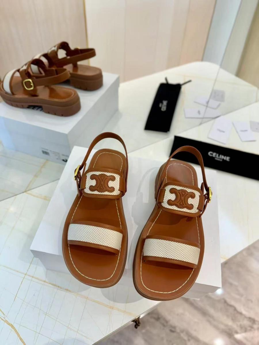 셀린느 트리오페 샌들