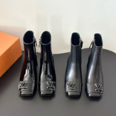 루이비통 트위스트 앵클 부츠 (2가지 컬러)